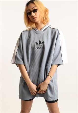 VINTAGE ADIDAS EMBROIDERED SPELLOUT DRESS