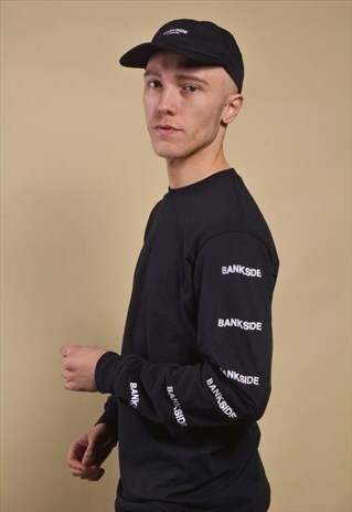 BLACK WAVY SLEEVE LONG