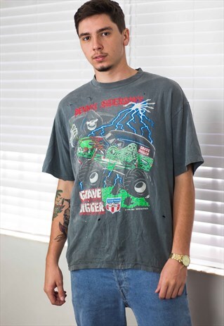 VINTAGE GRAVE DIGGER MONSTER TRUCK RACING T- SHIRT XL 8.7