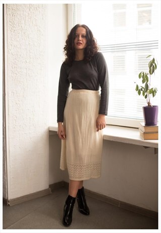 VINTAGE 90'S CREAM KNITTED MIDI SKIRT