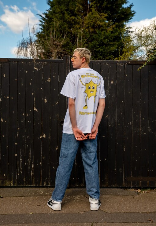 garment image