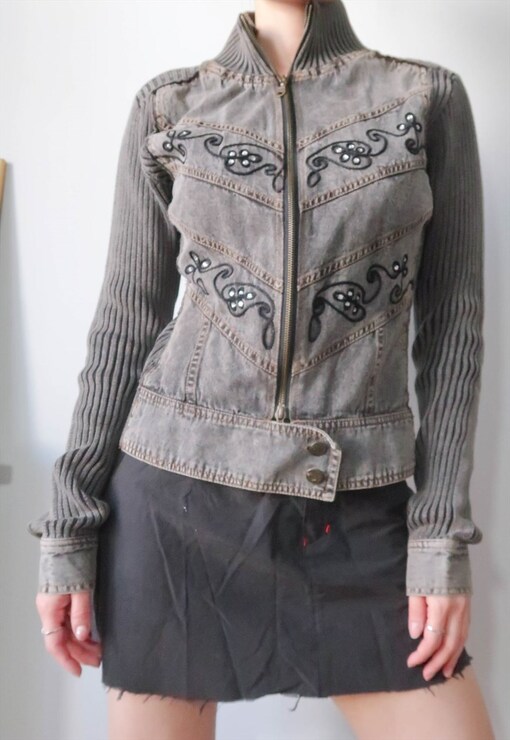 garment image