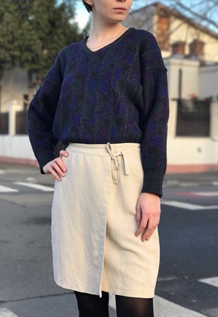 MADE IN ITALY V-NECK WOOL BLEND SWEATER