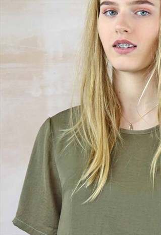 KHAKI GREEN SILKY BOX TOP