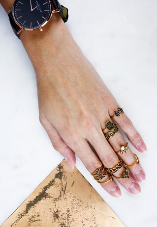 ANTIQUE GOLD HAMSA HAND BEE STACK MIDI KNUCKLE COCKTAIL RING
