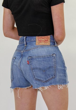 VINTAGE LEVI'S DENIM FESTIVAL SHORTS IN MEDIUM BLUE