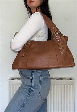 Tan Beige Leather Vintage 90s Shoulder Bag