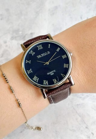 CLASSIC SILVER-TONE NUMERAL WATCH