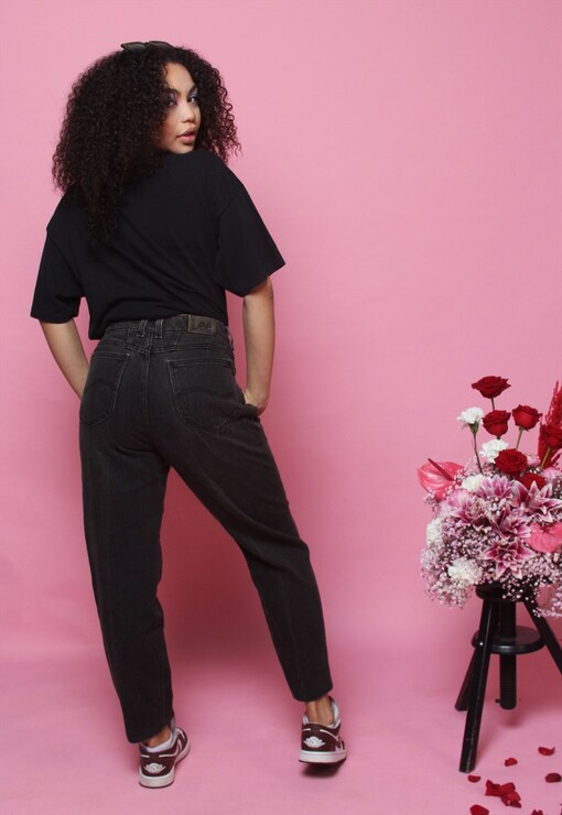 garment image