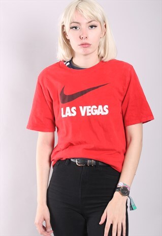 VINTAGE NIKE T-SHIRT