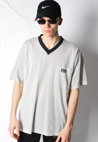 VINTAGE 90S BLACK AND WHITE STRIPED V-NECK T-SHIRT