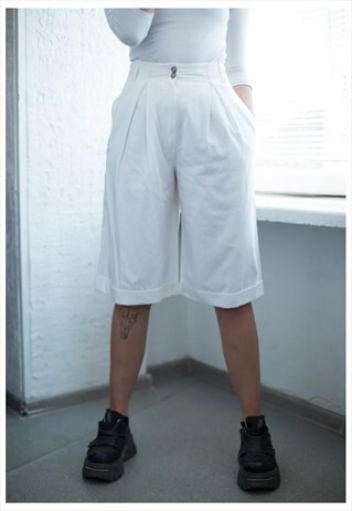 VINTAGE 80'S WHITE HIGH WAISTED SHORTS