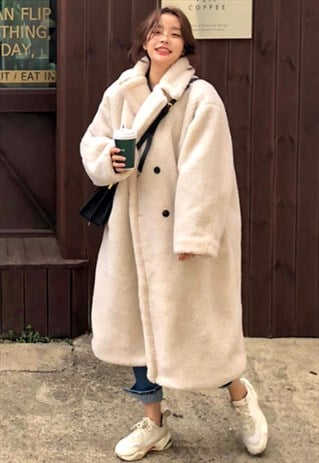 OVERSIZED LONGLINE TEDDY BEAR BORG COAT