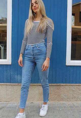MID RISE JEANS IN BLUE