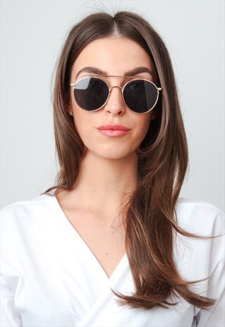 ROUND AVIATOR SUNGLASSES - BLACK AND GOLD