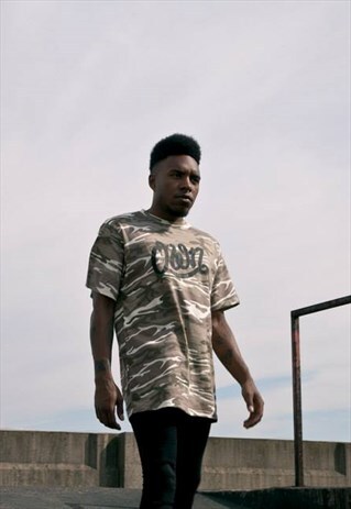 SIGNATURE T-SHIRT - CAMO SAND