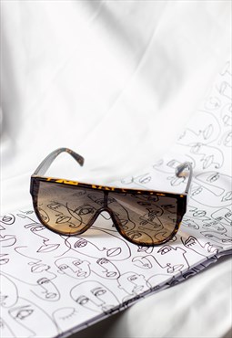 Tortoise Shell Flat Top Full Lens Sunglasses