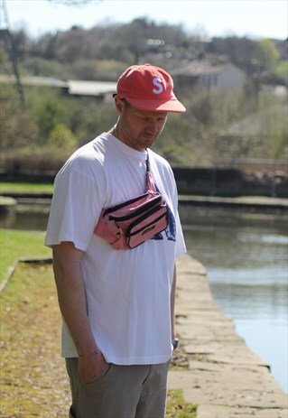 VINTAGE EASTPAK BUM BAG