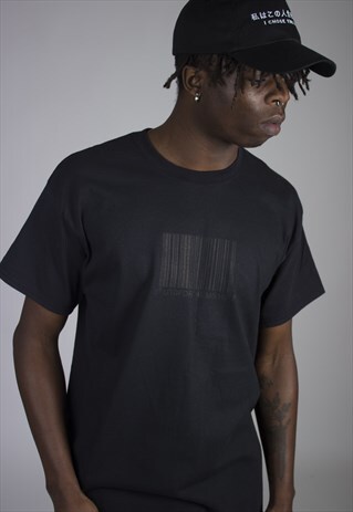 OUT OF DREAMS T-SHIRT IN BLACK
