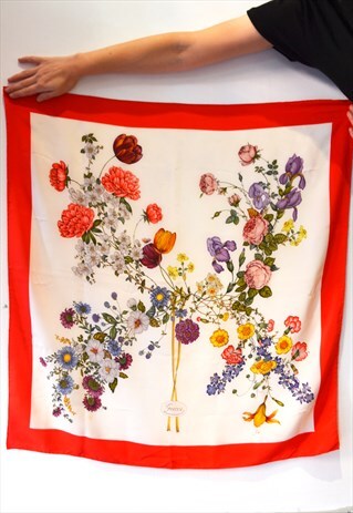 VINTAGE GUCCI DAINTY FLORAL LUXURY SILK SCARF