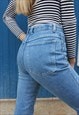 MID RISE JEANS IN BLUE