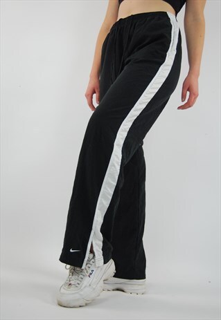 BLACK & WHITE VINTAGE NIKE JOGGERS ESSENTIALS