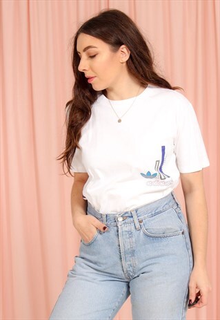 VINTAGE 80S WHITE ABSTRACT PRINT ADIDAS OVERSIZED T-SHIRT