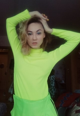 LONG SLEEVE TURTLENECK SWEATER