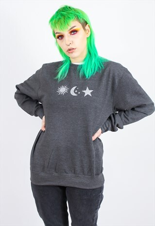 OVERSIZED SWEATSHIRT IN GREY WITH CELESTIAL MOTIF