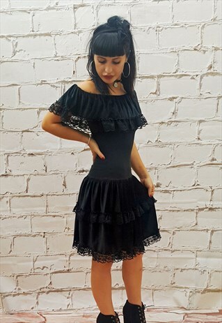 VINTAGE BLACK DRESS