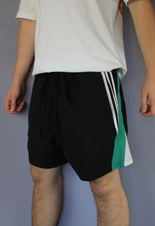 VINTAGE ADIDAS SHORTS IN BLACK WITH POCKETS, EMBROIDERED LOG