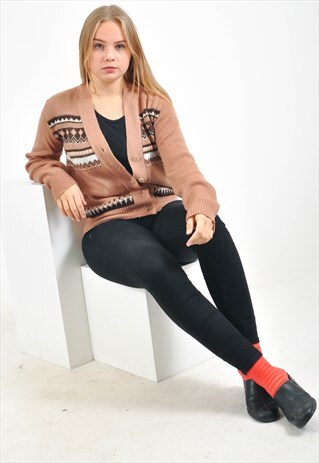 VINTAGE CARDIGAN IN BROWN