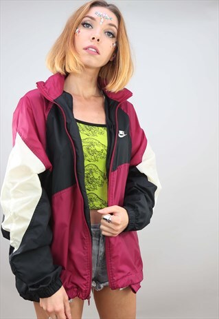 VINTAGE OVERSIZED NIKE WINDBREAKER FESTIVAL JACKET