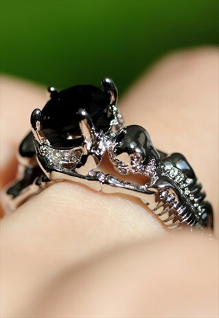 MORBID CURIOSITY BLACK STONE SILVER GOTHIC RING