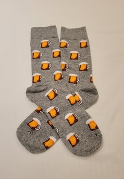 Beer Pattern Cozy Socks in Grey color