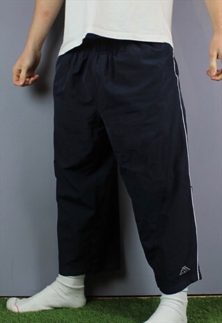 VINTAGE KAPPA 3/4 LENGTH SHORTS IN NAVY BLUE WITH POCKETS, D
