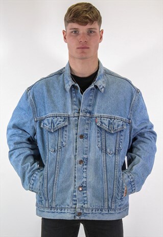VINTAGE LEVI'S DENIM JACKET IN LIGHT BLUE LARGE