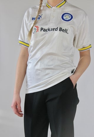 VINTAGE LEEDS UNITED PUMA FOOTBALL T-SHIRT