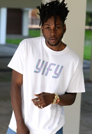 MOTTLED LOGO T-SHIRT IN WHITE.