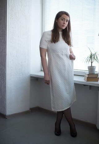 VINTAGE 60'S MIDI CREAM SHORT SLEEVES DRESS