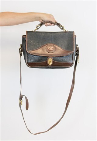 VINTAGE DOONEY & BOURKE BLACK LEATHER CROSS-BODY HANDBAG.