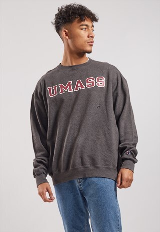 VINTAGE CHAMPION UMASS SWEATSHIRT