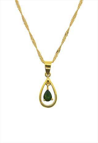 GREEN STONE NECKLACE