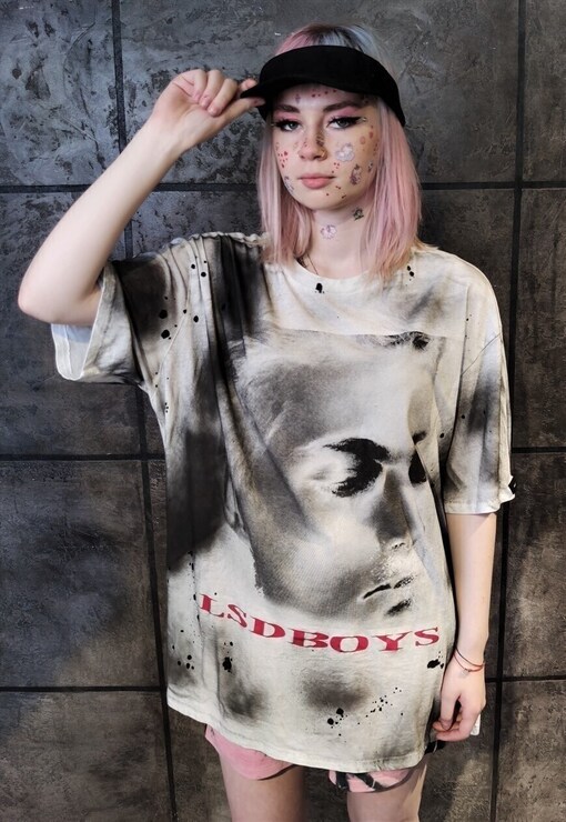 garment image