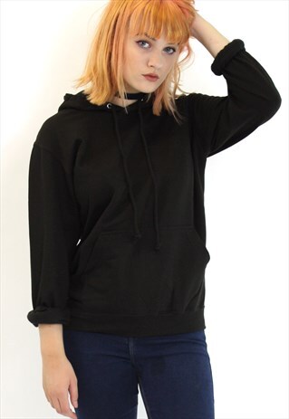 BLACK HOODIE