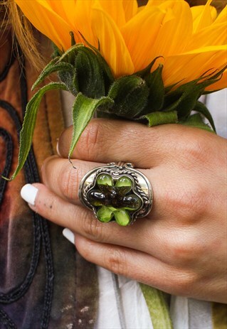 ADJUSTABLE BOHO GREEN FLOWER GLASS RING