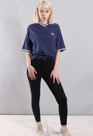 VINTAGE ADIDAS T-SHIRT