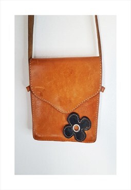 Vintage Flower Tan Leather Bag, 1970s Hippie Crossbody Bag 