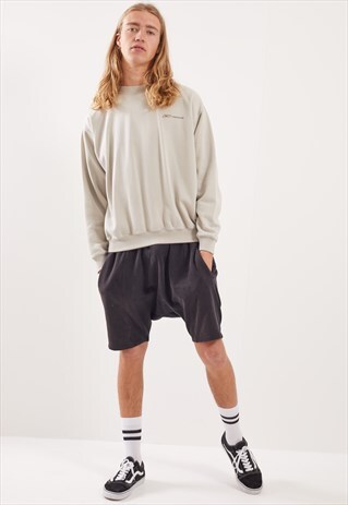 VINTAGE REEBOK SWEATSHIRT