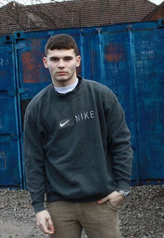 VINTAGE GREY NIKE SWEATSHIRT